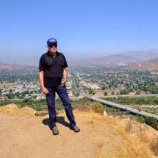 Hiking Mt Rubidoux in Riverside CA - Francisco Quezada