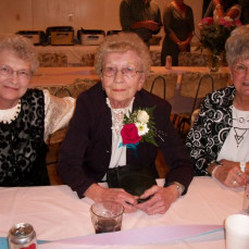 Aunt Bev, Mom and Aunt Marlene - Bradley Funeral Home
