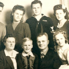 Ralph and Elfie Hutchinson Family
(Tom is lower left) - Hutchinson, Debbie