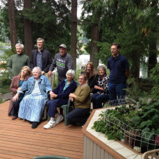 Family at Pine Lake Washington - William Droege
