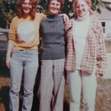 Nan, Joyce, Tonya (and Casey) - Nan Dotts
